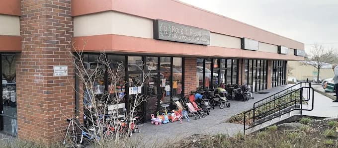 Rock It Resell storefront in Cedar Mill, Portland